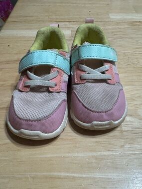 See Kai Run Toddler Girls Tenny Pink Hook-and-Loop Sneakers